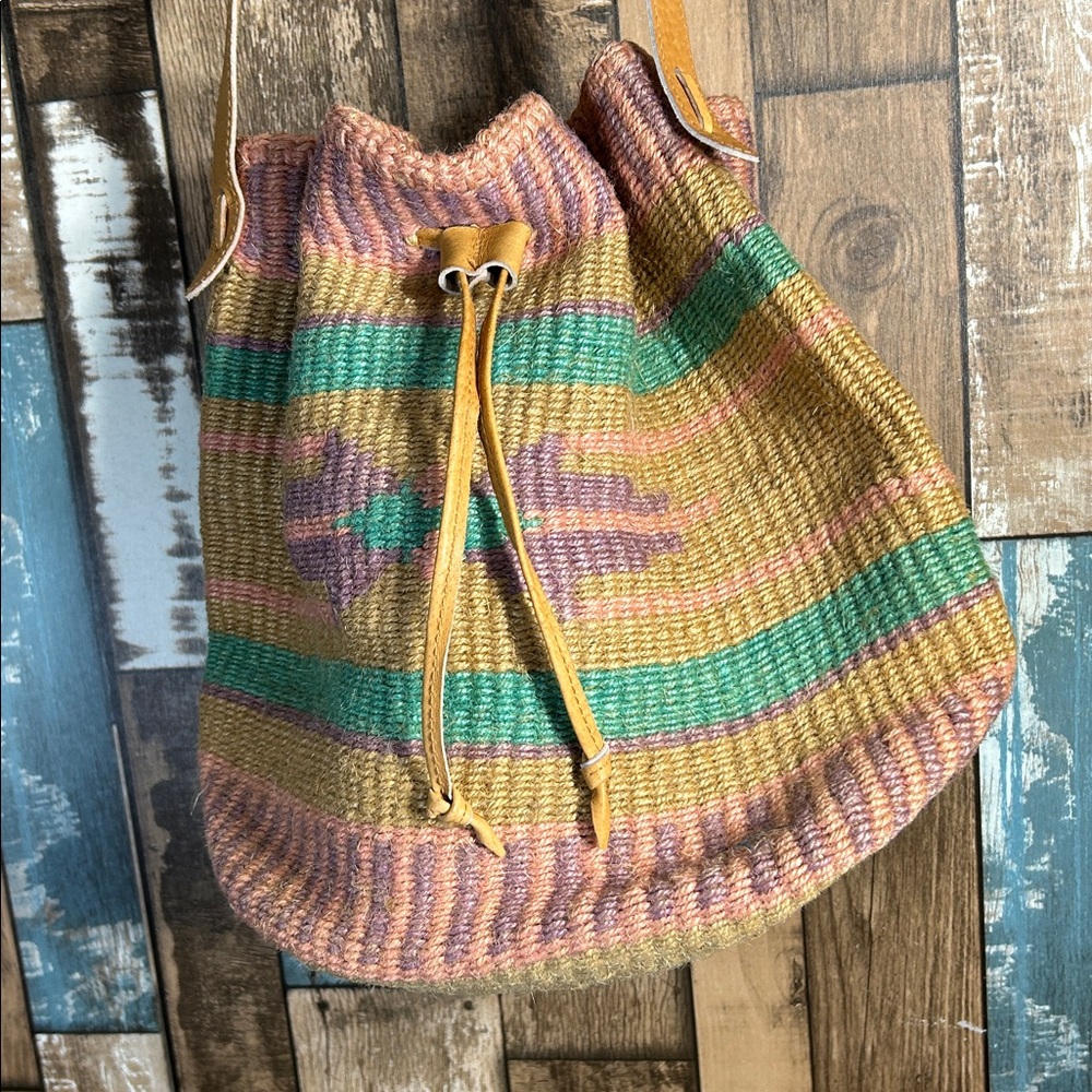 Straw Colorful Cinch Shoulder Bag - Picture 2 of 10